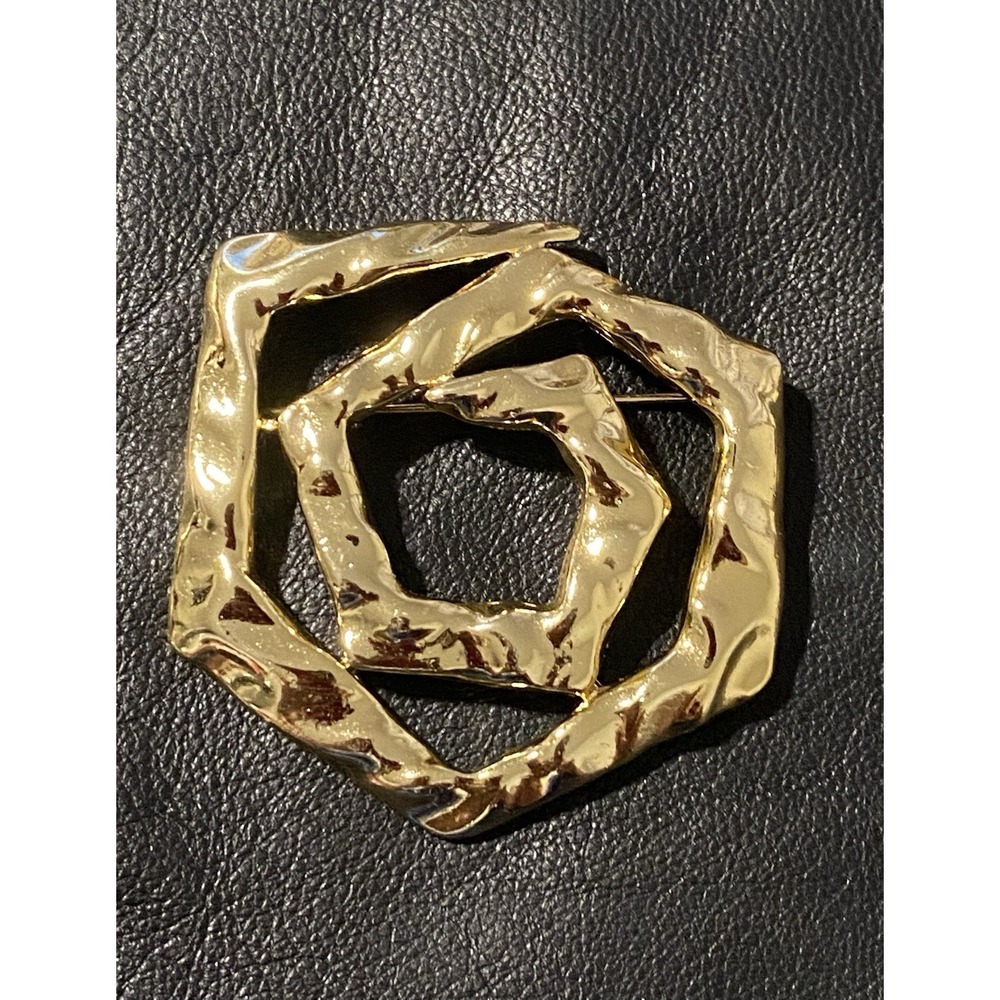 Abstract Signed Torino Vintage Hammered Metal Gold tone Brooch Geometry Circle